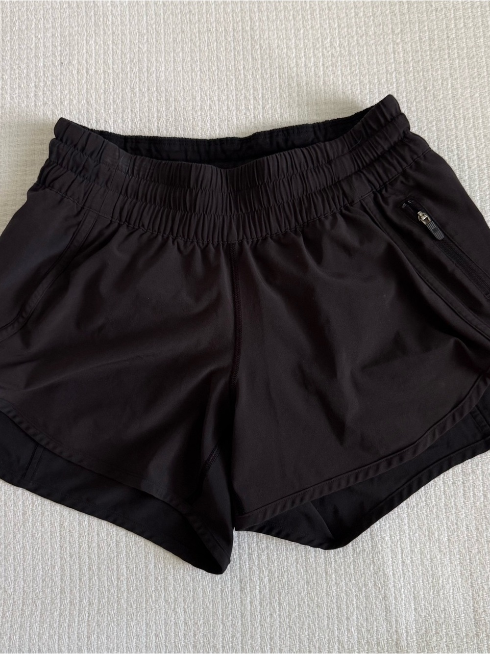 Lululemon Black Running Shorts Size 6 Built-In Liner & Zip Pocket
